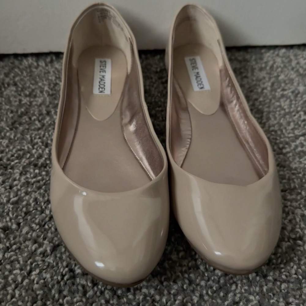 Steve Madden Amoree Ballet Flats Nude Patent Leather Women’s Size 7M Slip On - Picture 2 of 12